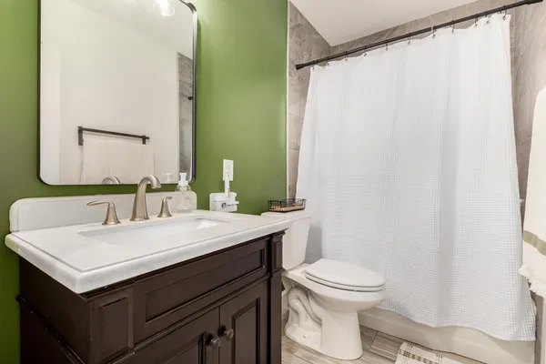 $4,900 | 2613 East Pierson Street, Phoenix, AZ 85016