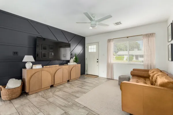 $4,900 | 2613 East Pierson Street, Phoenix, AZ 85016