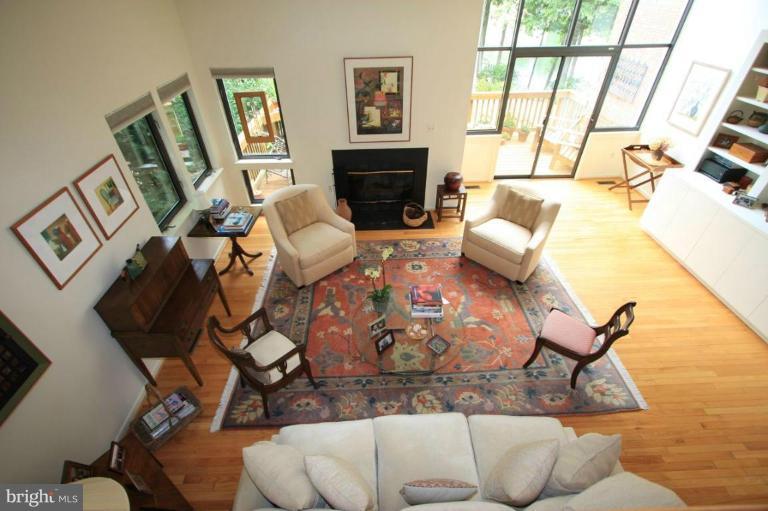11014 Thrush Ridge Road Reston, VA 20191 - Photo 14 of 27 Living Room #2