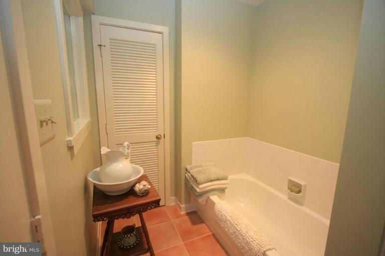 11014 Thrush Ridge Road Reston, VA 20191 - Photo 9 of 27 Master Bath #2
