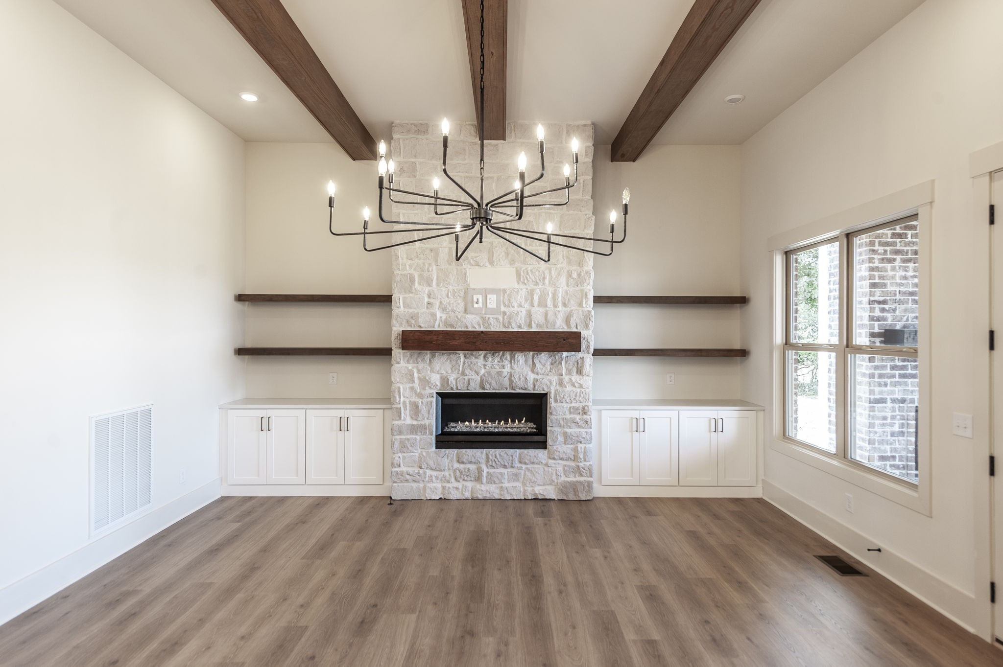 339 Raintree Drive Hendersonville, TN 37075 - Photo 22 of 53 a living room with furniture and a fireplace