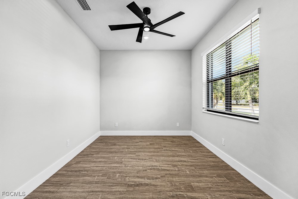 3524 Southwest 3rd Street Cape Coral, FL 33991 - Photo 12 of 24