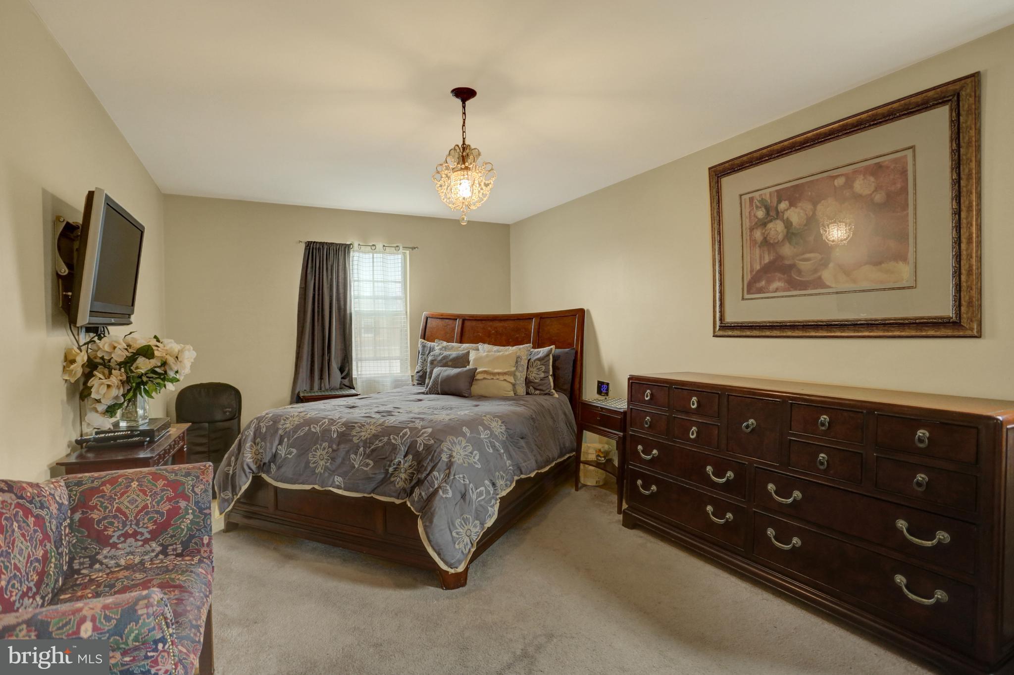 427 Springhouse Road Harrisburg, PA 17111 - Photo 13 of 49 Gallery Image 13