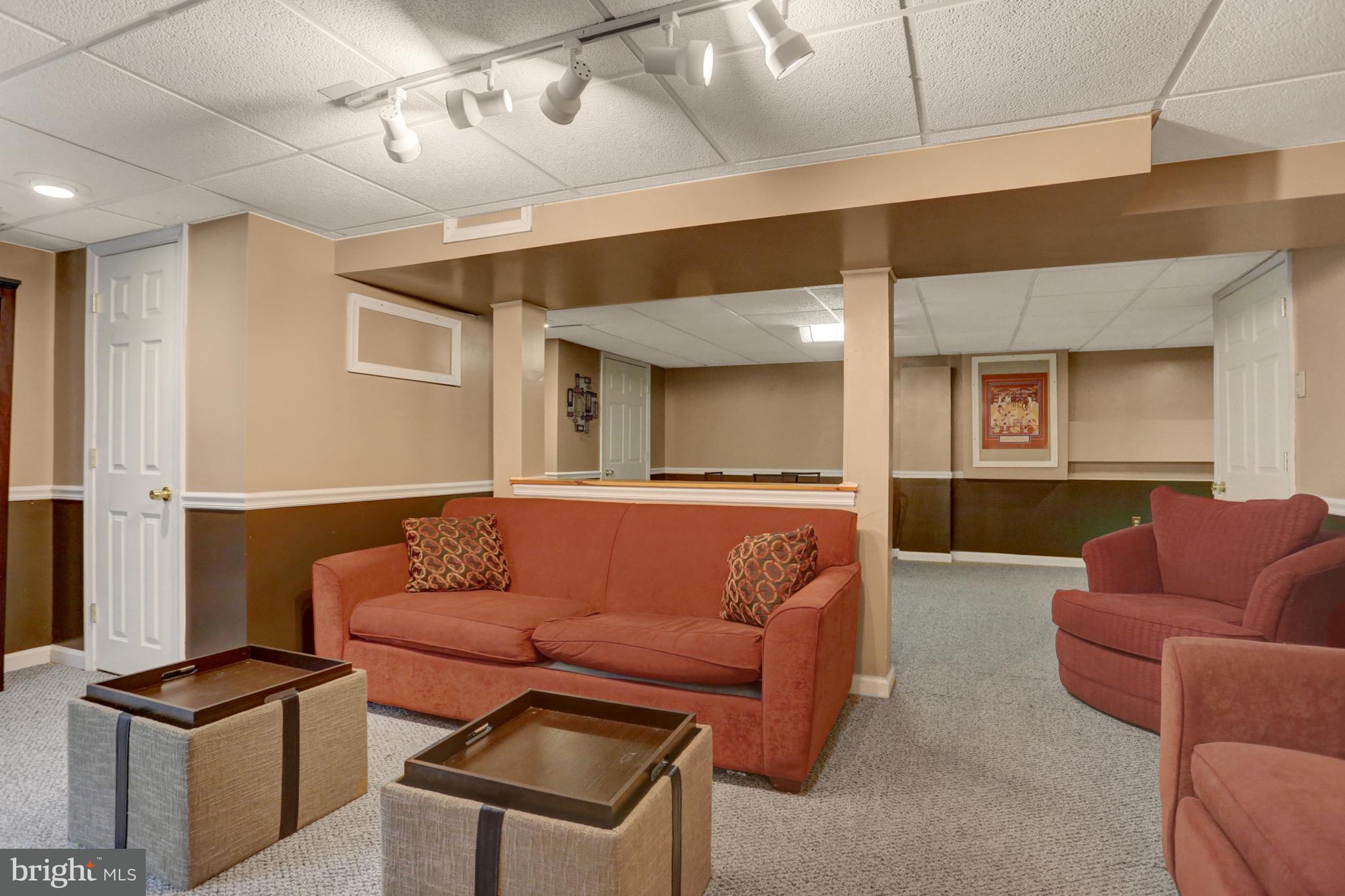 427 Springhouse Road Harrisburg, PA 17111 - Photo 17 of 49 Gallery Image 17