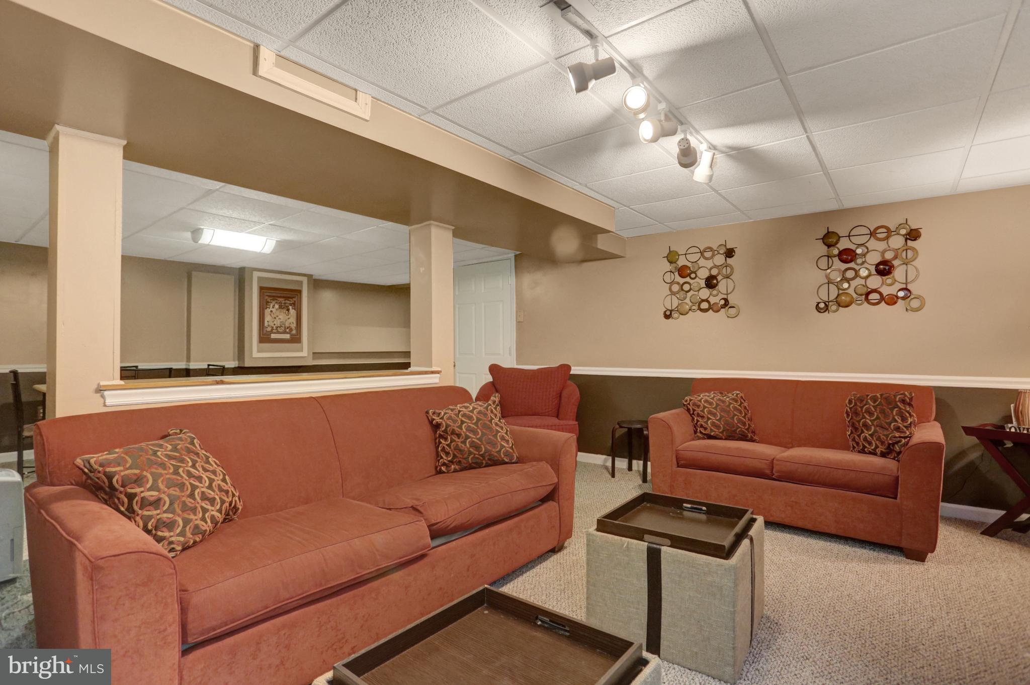 427 Springhouse Road Harrisburg, PA 17111 - Photo 19 of 49 Gallery Image 19