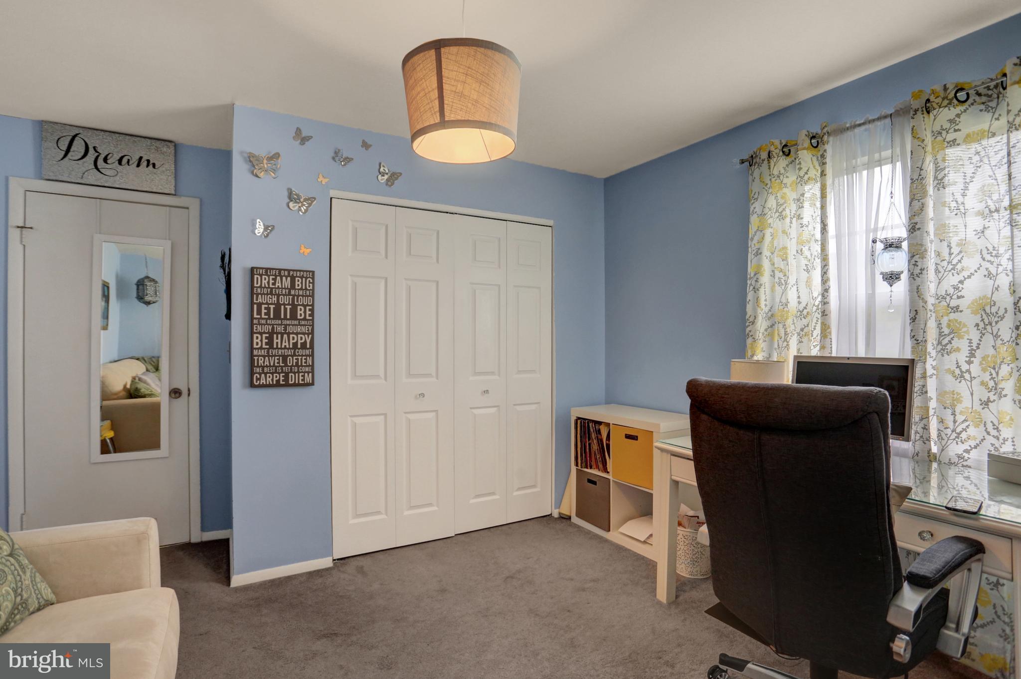 427 Springhouse Road Harrisburg, PA 17111 - Photo 3 of 49 Gallery Image 3