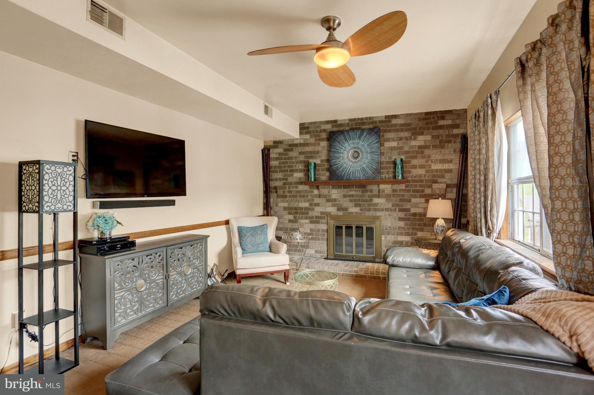 427 Springhouse Road Harrisburg, PA 17111 - Photo 21 of 49 Gallery Image 21