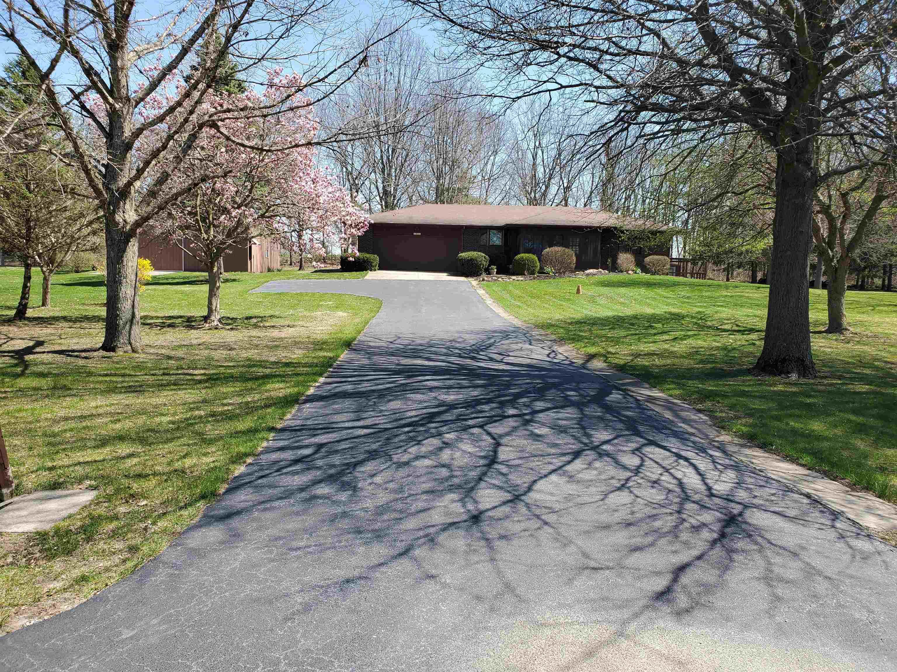1021 West Gump Road Fort Wayne, IN 46845 - Photo 1 of 34 Gallery Image 1