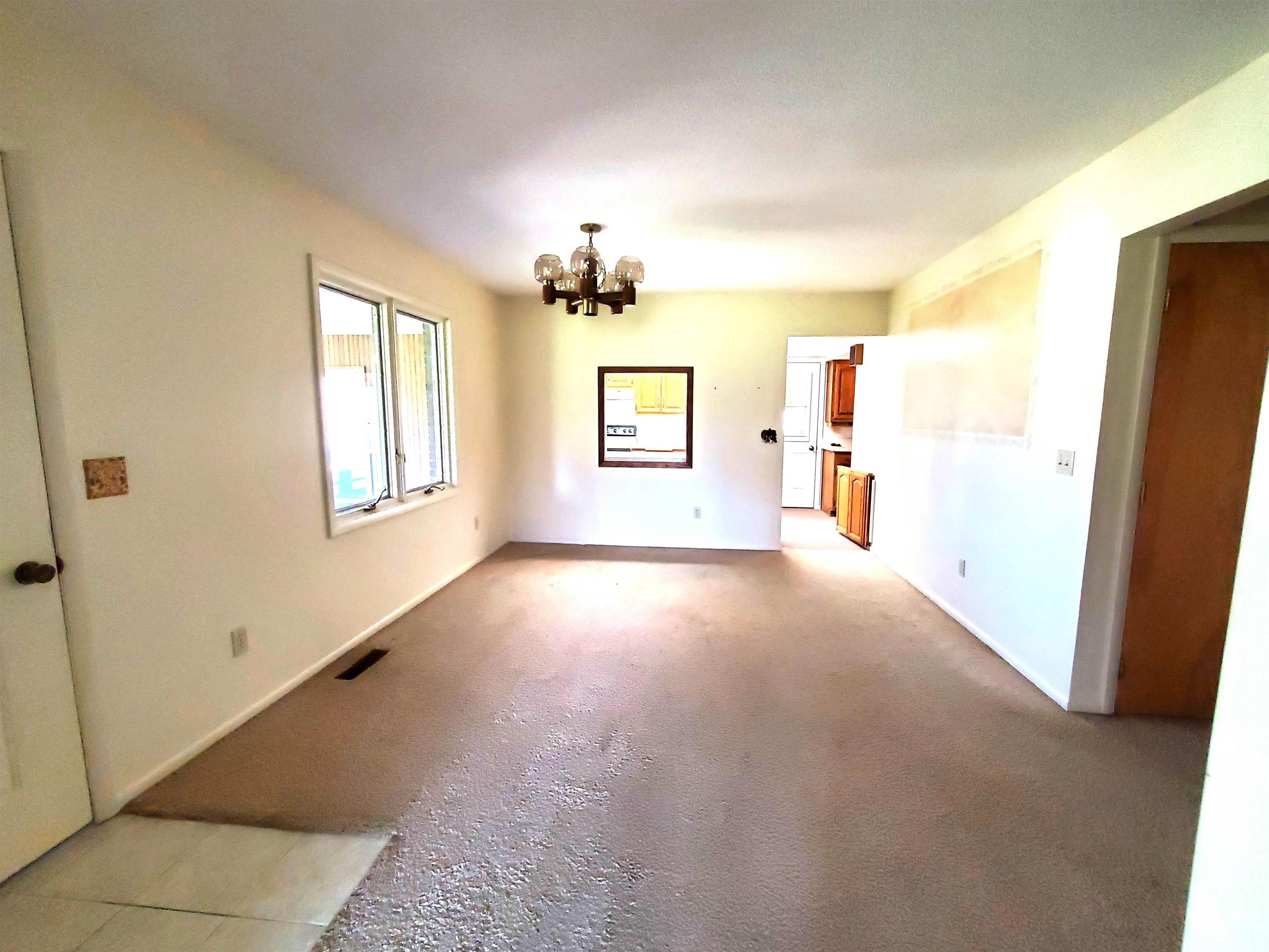 1021 West Gump Road Fort Wayne, IN 46845 - Photo 5 of 34 Gallery Image 5