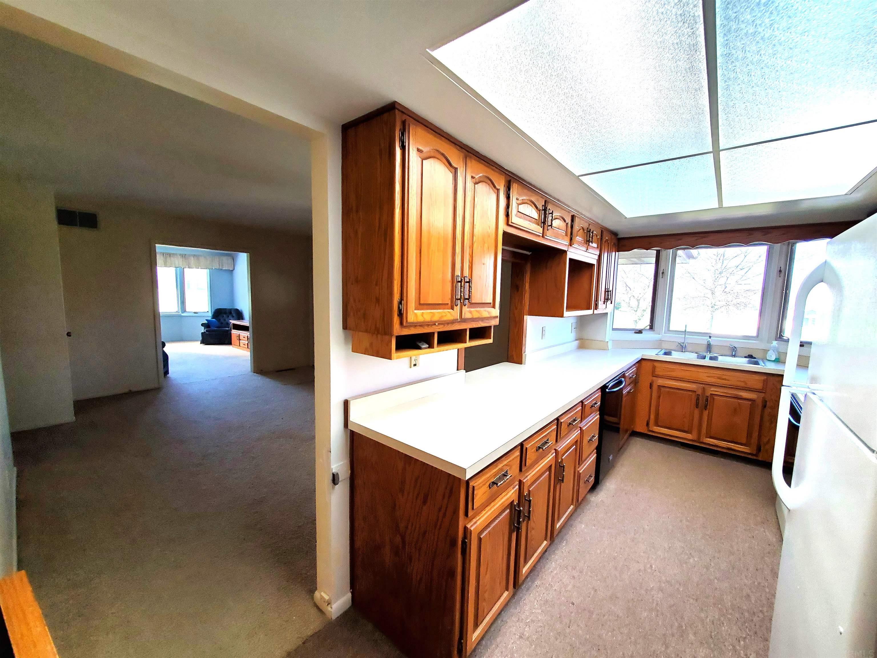 1021 West Gump Road Fort Wayne, IN 46845 - Photo 6 of 34 Gallery Image 6
