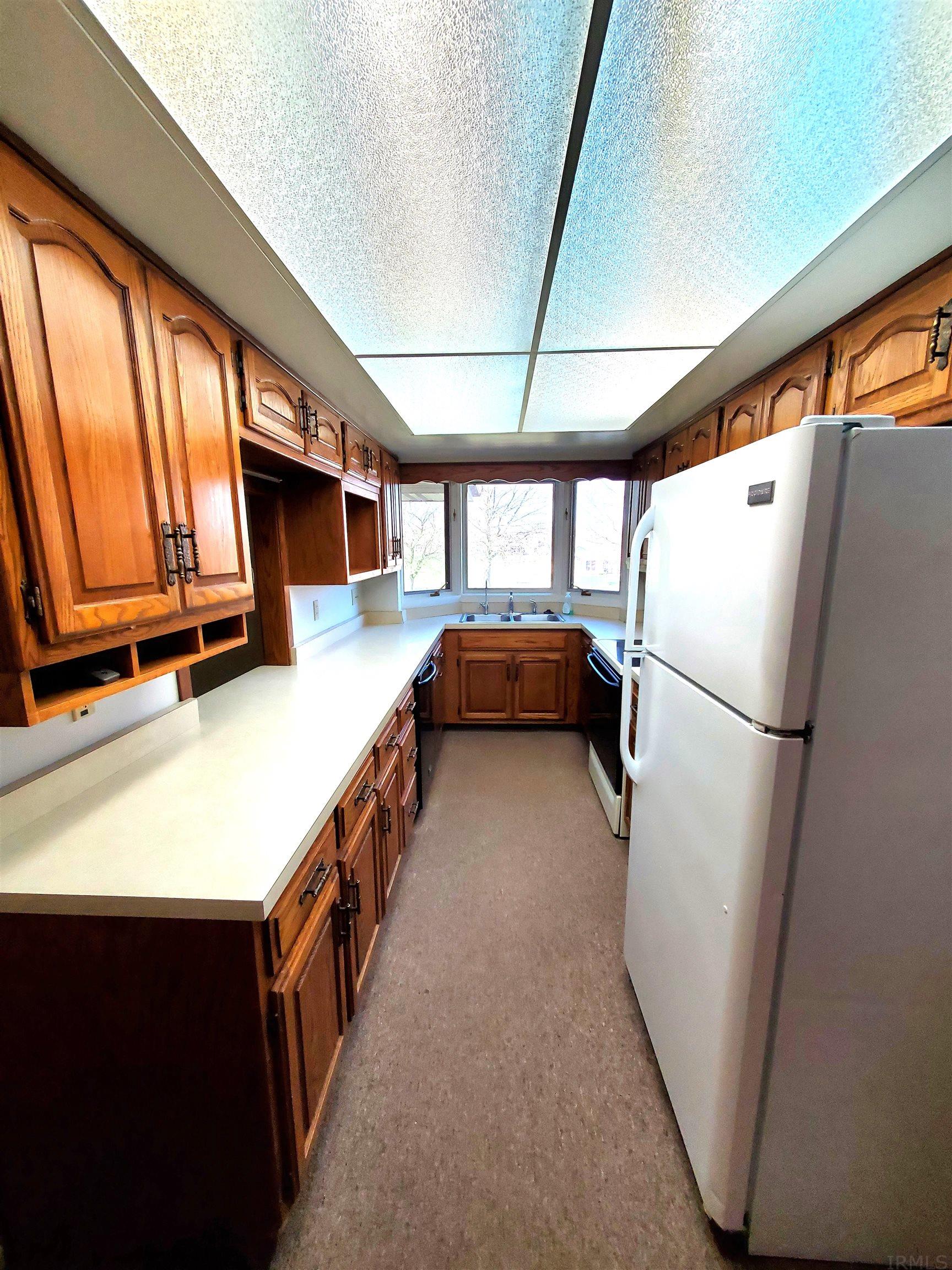 1021 West Gump Road Fort Wayne, IN 46845 - Photo 9 of 34 Gallery Image 9