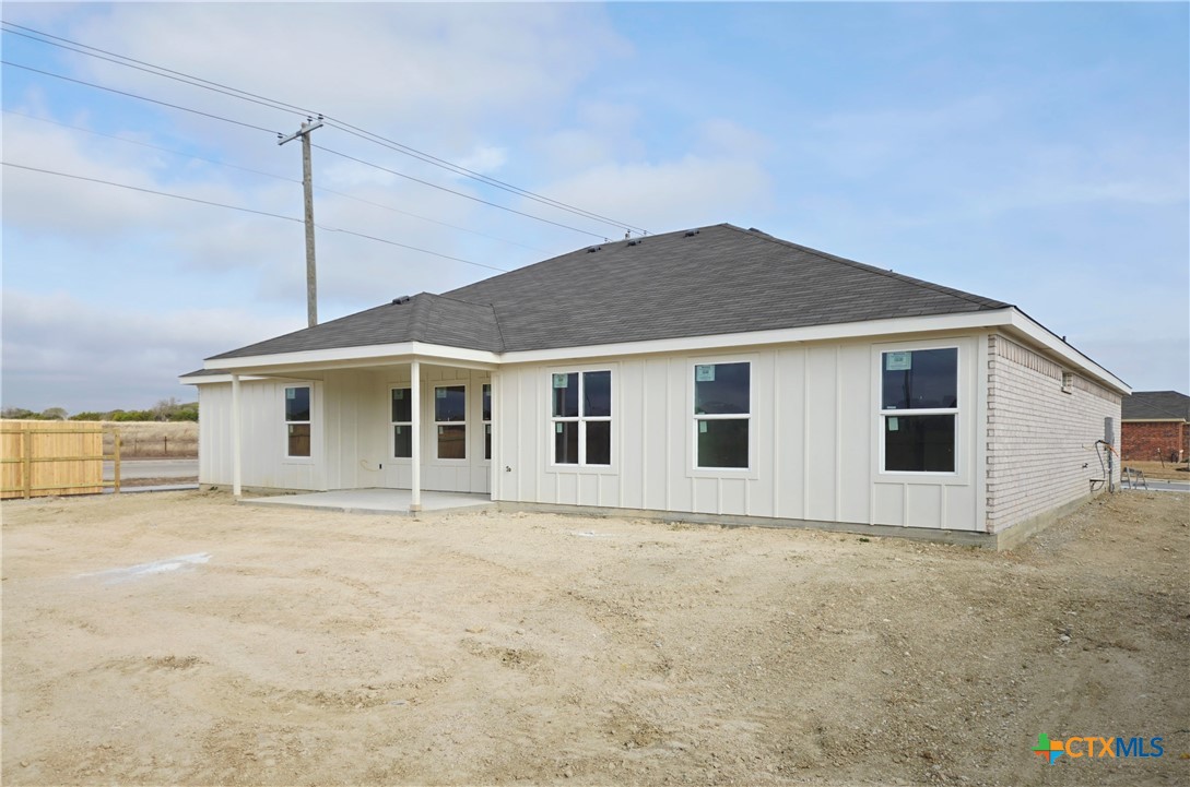 3302 Privet Drive Killeen, TX 76549 - Photo 5 of 6 a house with trees in the background