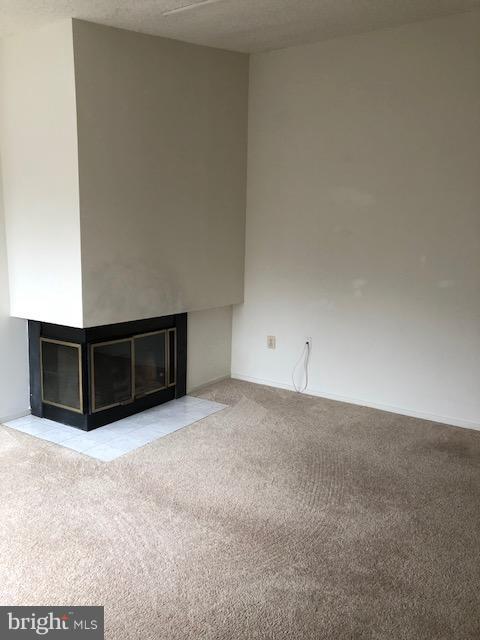 1961 Villaridge Drive, Unit B Reston, VA 20191 - Photo 6 of 21 Living Room