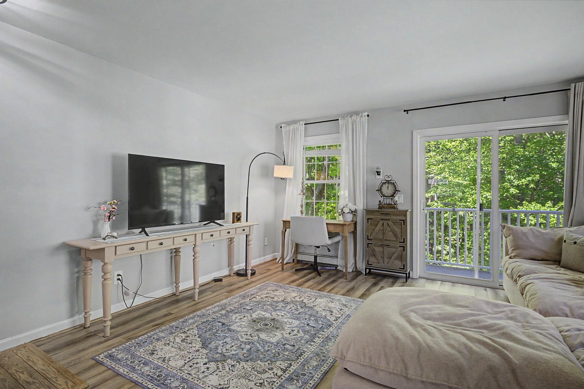 1029 South Mammoth Road, Unit 15 Manchester, NH 03109 - Photo 6 of 37
