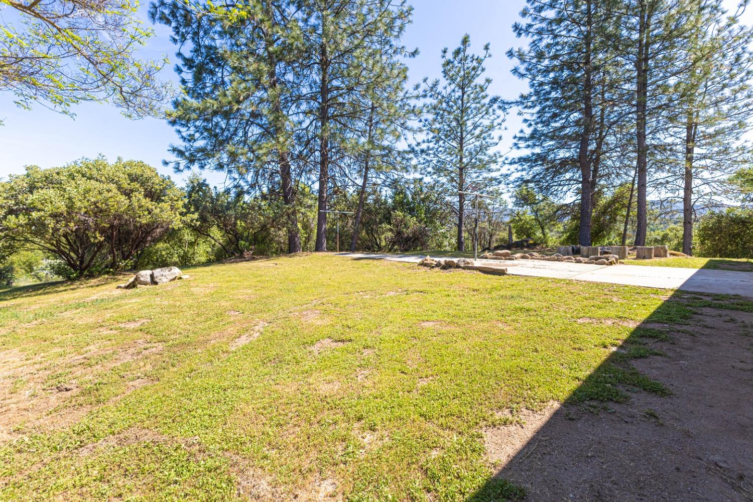 45701 Pine River Road Ahwahnee, CA 93601 - Photo 10 of 13 Gallery Image 10