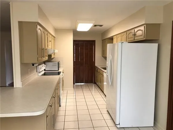 $2,400 | 266 Cindy Lou Place, Mandeville, LA 70448