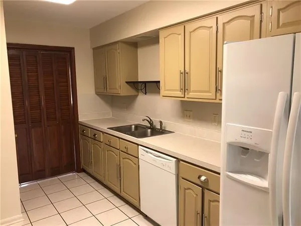 $2,400 | 266 Cindy Lou Place, Mandeville, LA 70448