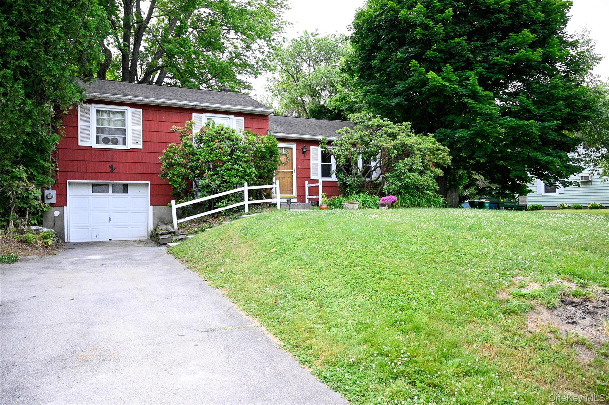7 Monitor Road Poughkeepsie, NY 12603 - Photo 2 of 15