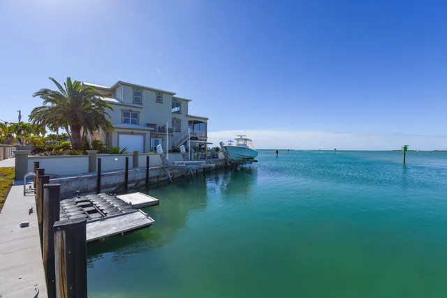 $5,600,000 | 974 Flagship Drive, Summerland Key, FL 33042