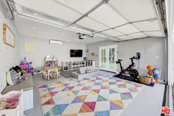 $10,000 | 4621 Allott Avenue, Sherman Oaks, CA 91423