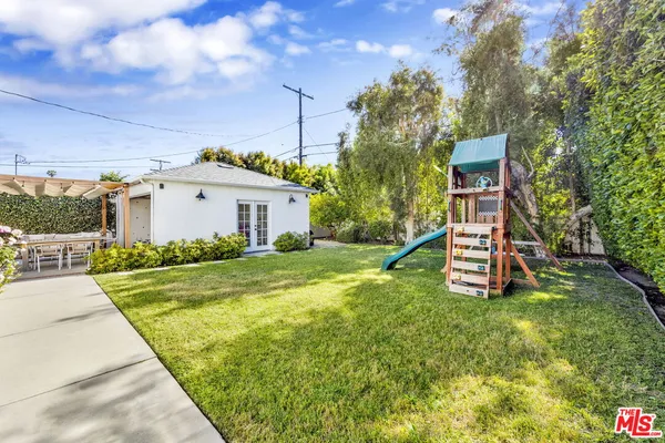 $10,000 | 4621 Allott Avenue, Sherman Oaks, CA 91423