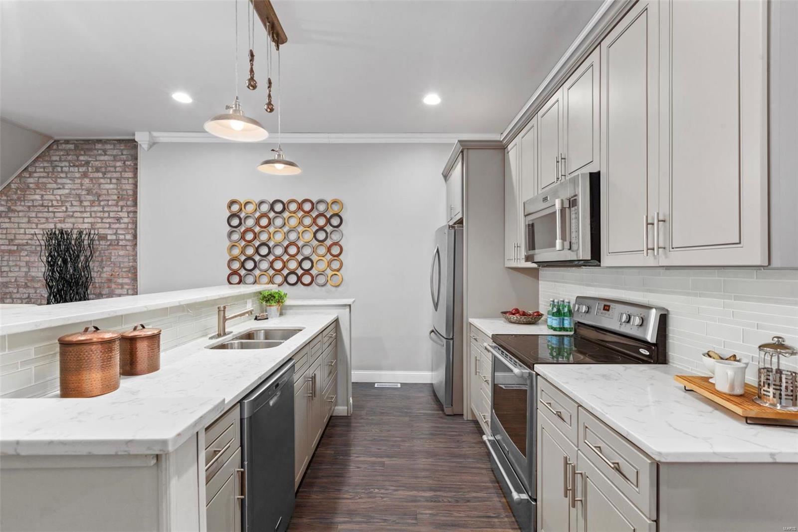 2930 South Compton Avenue St. Louis, MO 63118 - Photo 11 of 36
