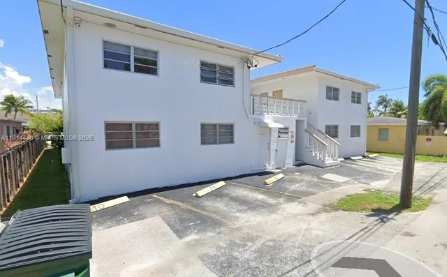 $1,400 | 1610 Liberty Street, Unit 9, Hollywood, FL 33020