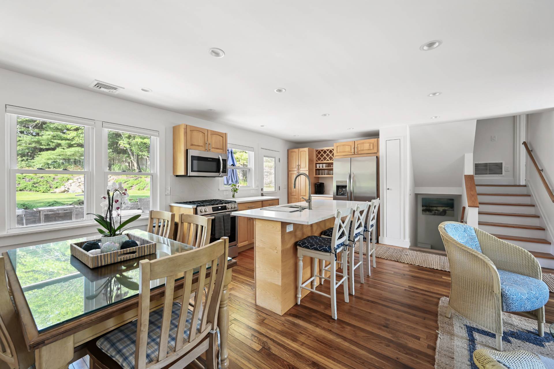 845 County Road Southampton, NY 11968 - Photo 10 of 25 Gallery Image 10