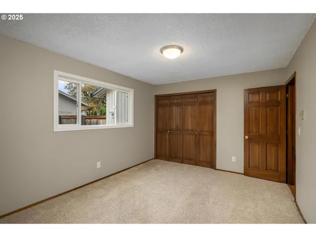 $584,900 | 5410 Southeast Byron Drive, Milwaukie, OR 97267