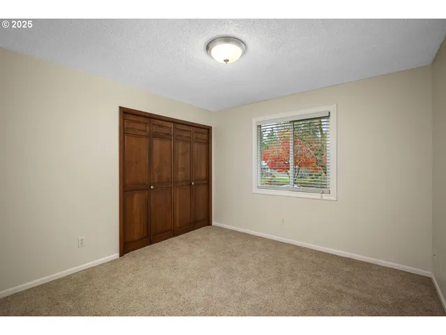 $584,900 | 5410 Southeast Byron Drive, Milwaukie, OR 97267