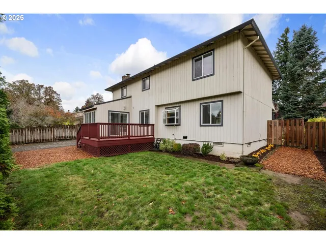 $584,900 | 5410 Southeast Byron Drive, Milwaukie, OR 97267