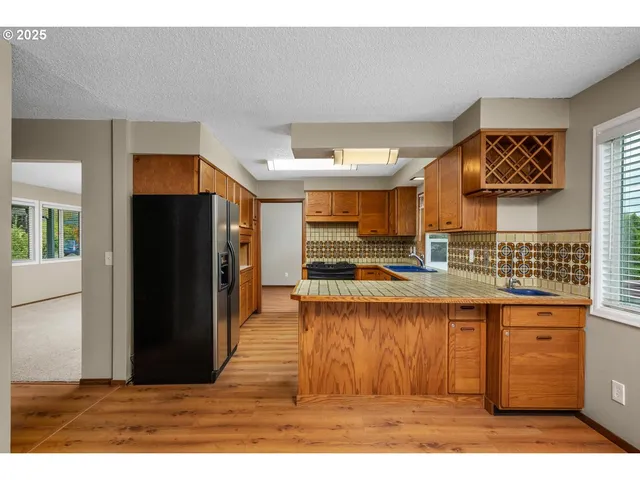 $584,900 | 5410 Southeast Byron Drive, Milwaukie, OR 97267