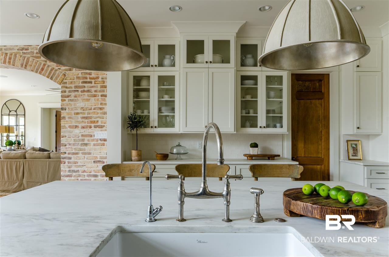533 Falling Water Boulevard Fairhope, AL 36532 - Photo 19 of 50 Kitchen
