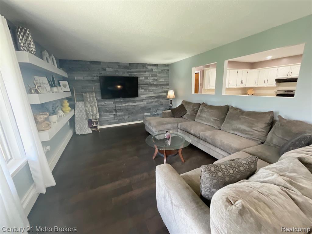 46444 Wear Road Belleville, MI 48111 - Photo 14 of 36 Gallery Image 14