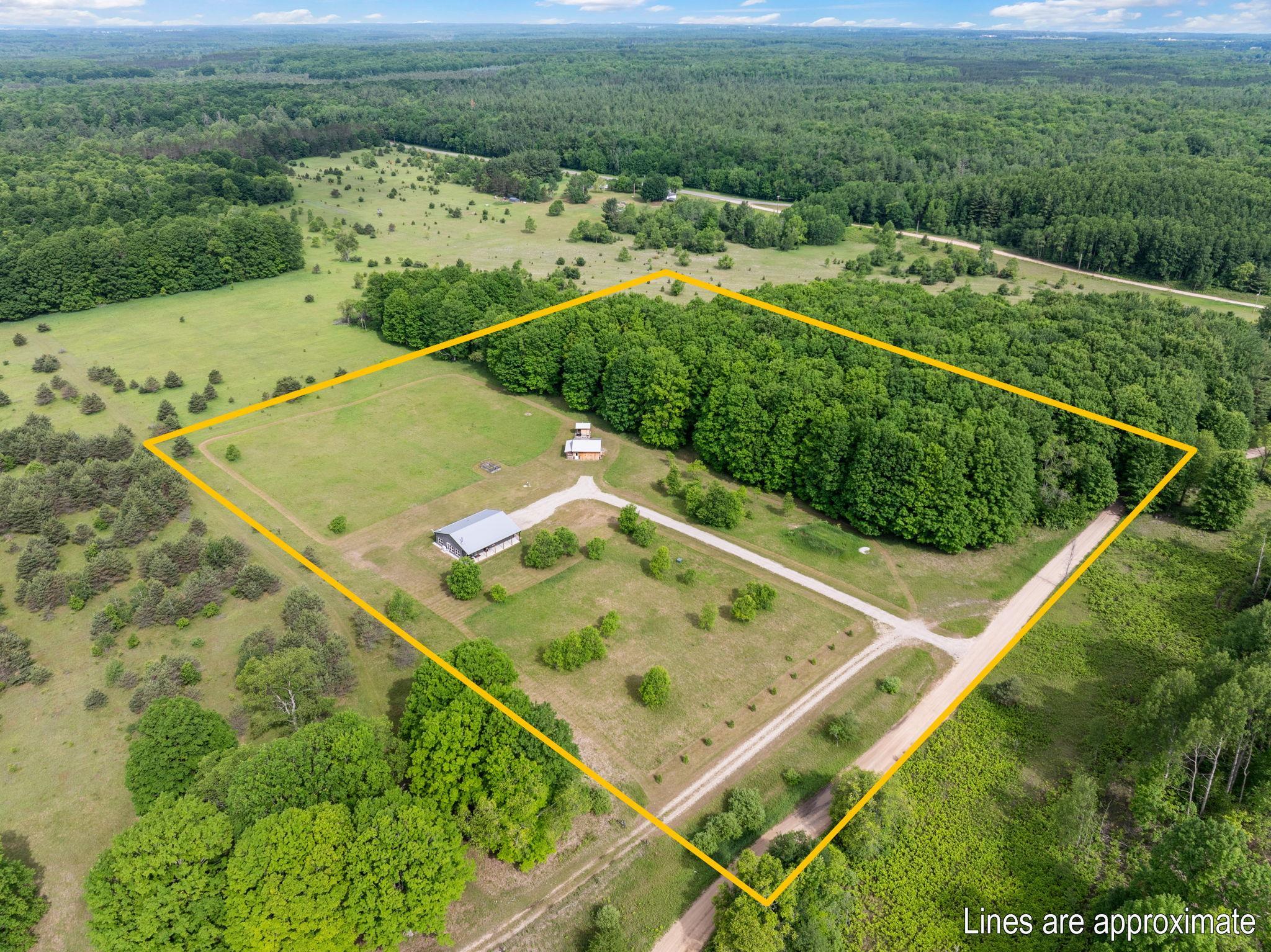 10815 North 25 Road Kingsley, MI 49649 - Photo 3 of 62