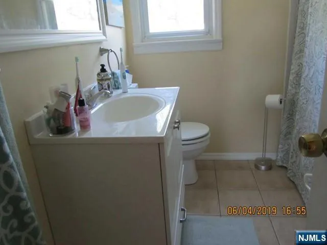 $2,000 | 494 Hobson Avenue, Saddle Brook, NJ 07663