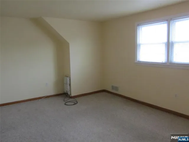 $2,000 | 494 Hobson Avenue, Saddle Brook, NJ 07663