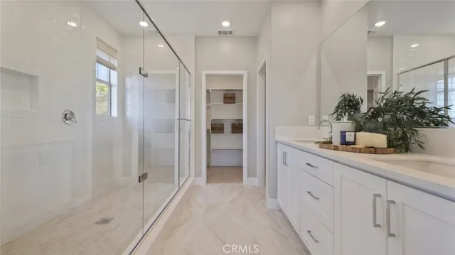 $1,019,990 | 725 Guy Turner Drive, Camarillo, CA 93010