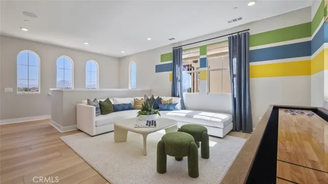 $1,019,990 | 725 Guy Turner Drive, Camarillo, CA 93010