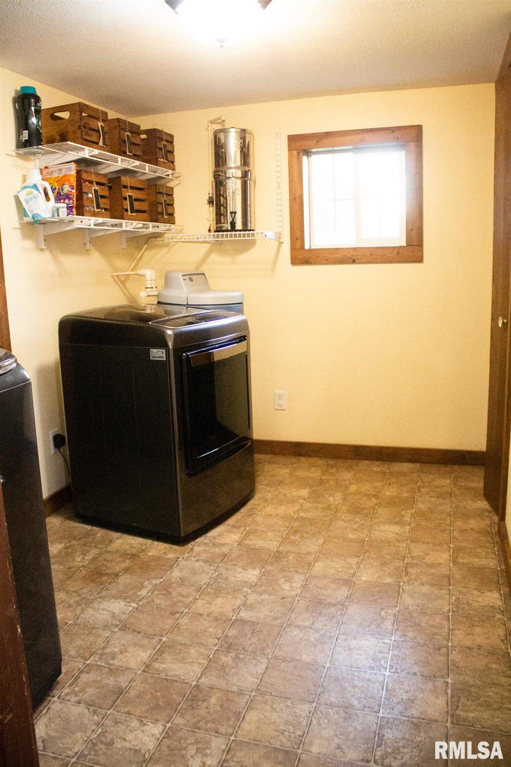 18130 River Road Danvers, IL 61732 - Photo 29 of 50