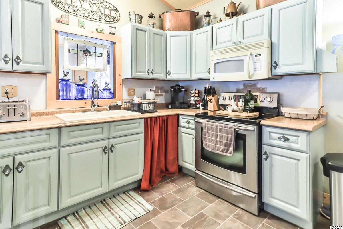 1450 Whispering Hills Road Loris, SC 29569 - Photo 8 of 34 Gallery Image 8