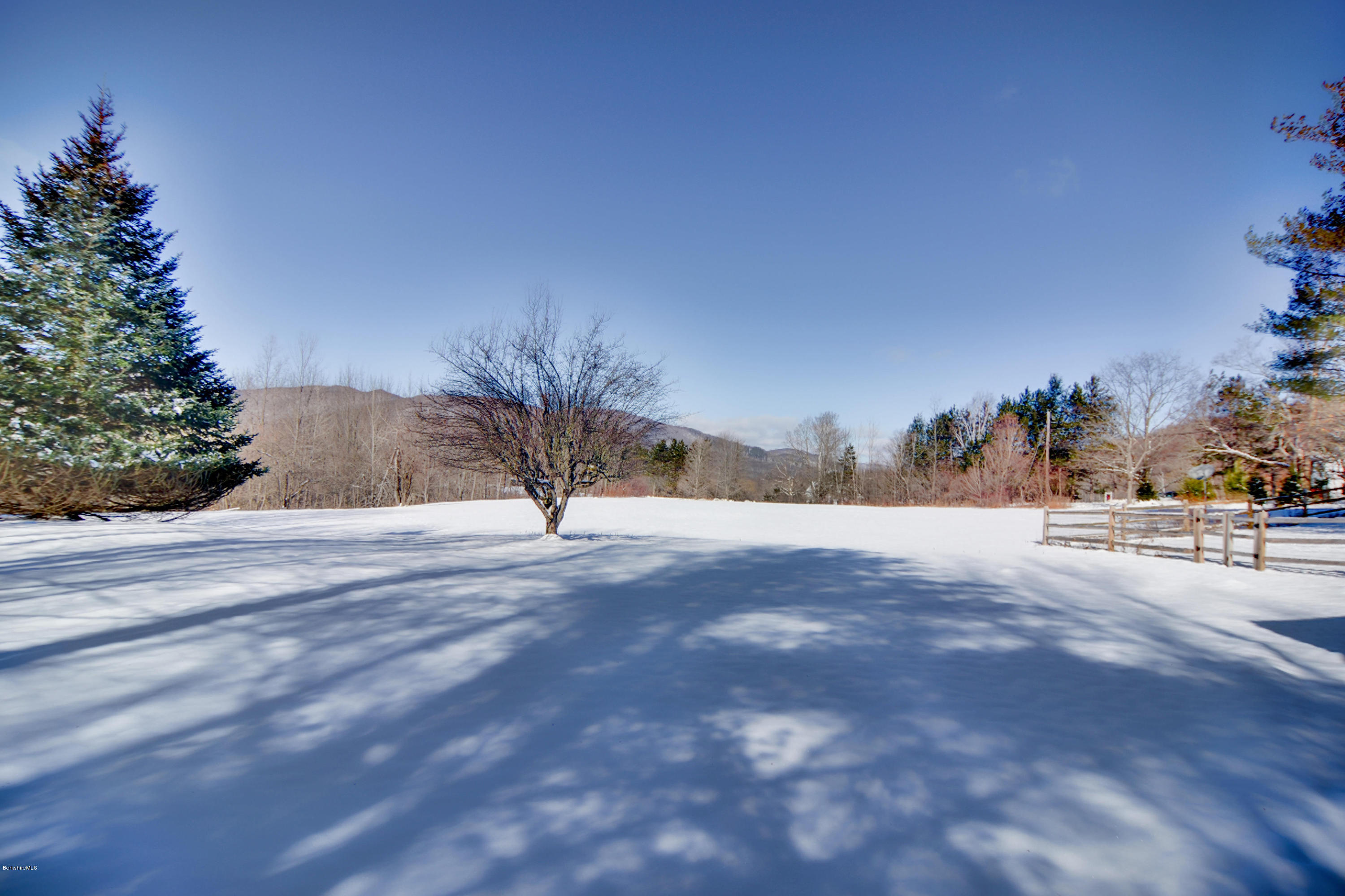 137 Whitman Road Hancock, MA 01267 - Photo 4 of 37