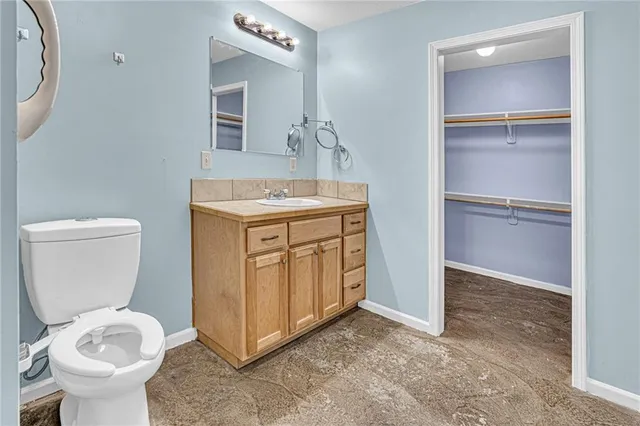 $599,900 | 6301 Southwest Ana Drive, Kingston, MO 64650