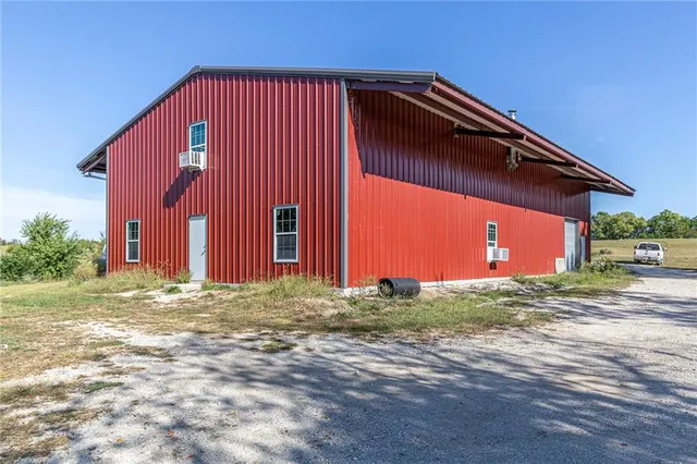 $599,900 | 6301 Southwest Ana Drive, Kingston, MO 64650