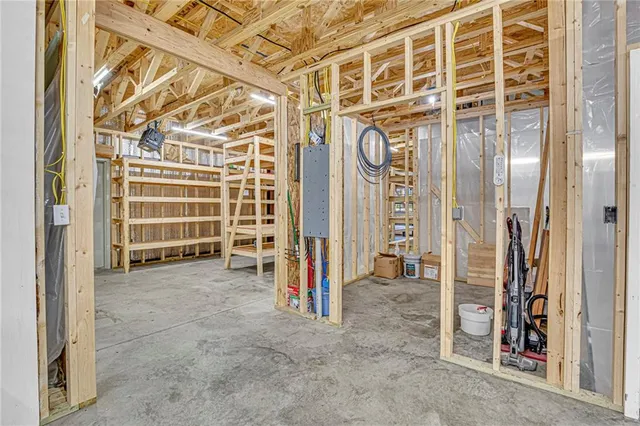 $599,900 | 6301 Southwest Ana Drive, Kingston, MO 64650