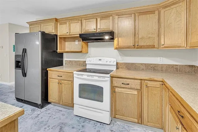 $599,900 | 6301 Southwest Ana Drive, Kingston, MO 64650