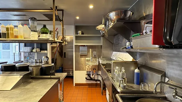 $135,000 | 35 East Commercial Street, Willits, CA 95490