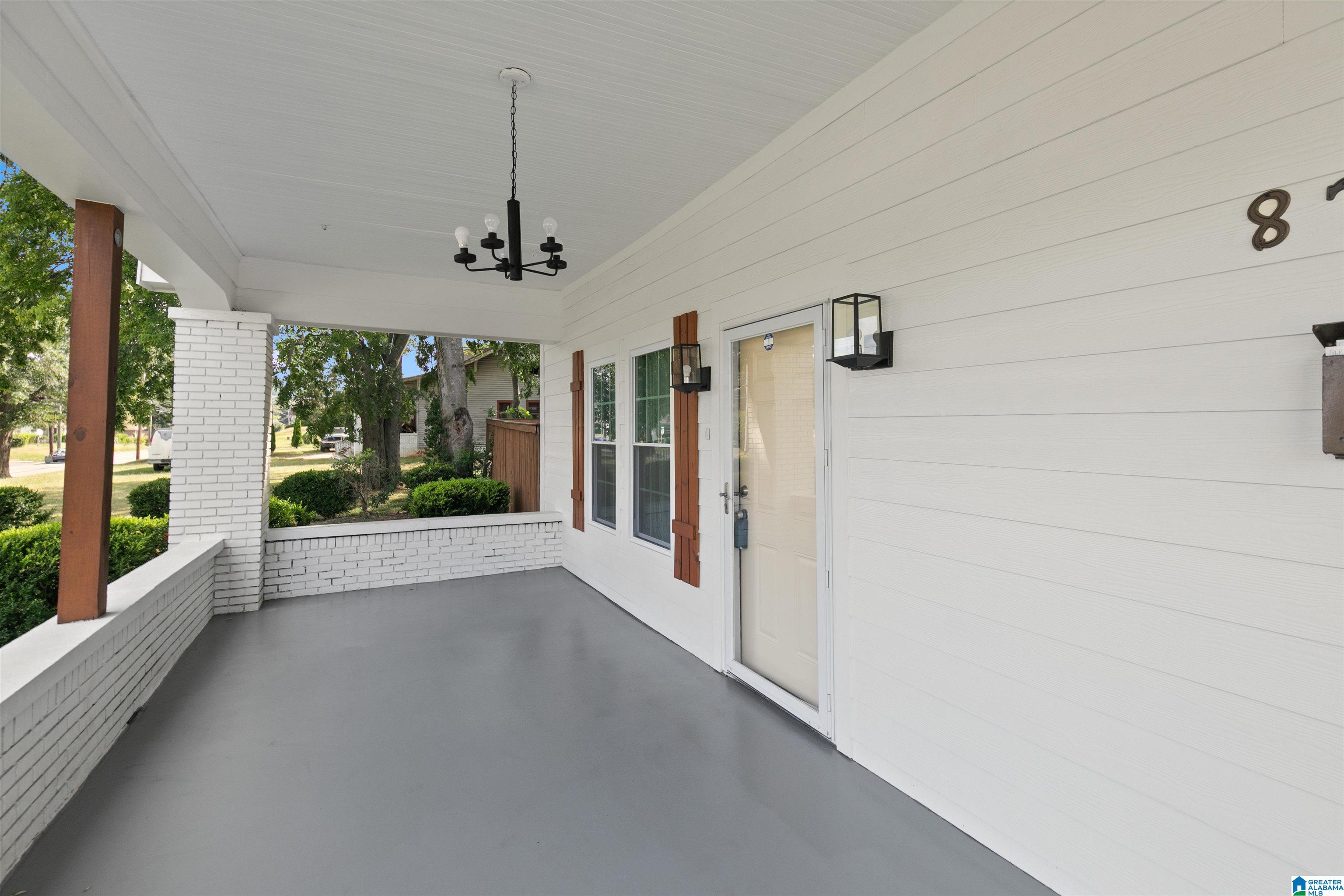 876 Goldwire Street Southwest Birmingham, AL 35211 - Photo 4 of 57