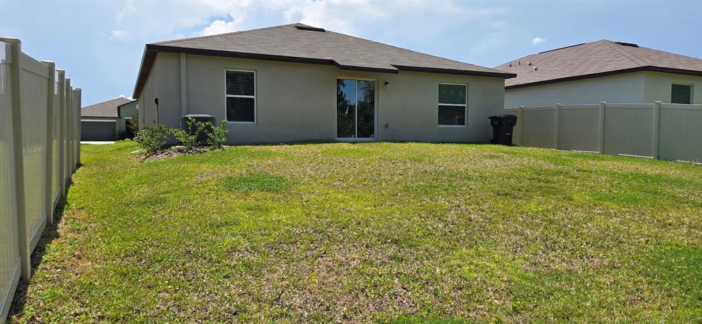 1844 Red Loop Lakeland, FL 33801 - Photo 36 of 38 Gallery Image 36