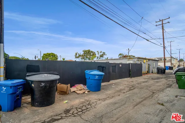 $4,000,000 | 2338 Ocean Park Boulevard, Santa Monica, CA 90405